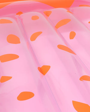 Luxe Lie-On Float Strawberry